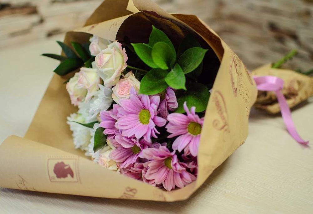 Букет цветов из: Розы и Хризантемы в Сосенском