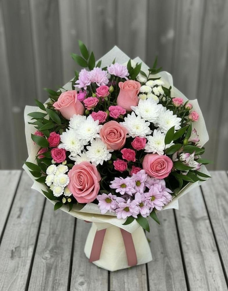 Букет цветов из: Альстромерии, Гвоздики, Розы и Хризантемы в Сосенском