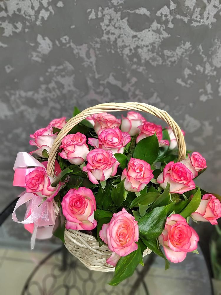 Цветочная композиция из Розы в корзине в Сосенском