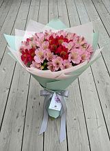 Букет цветов из:  Альстромерии в Сосенском