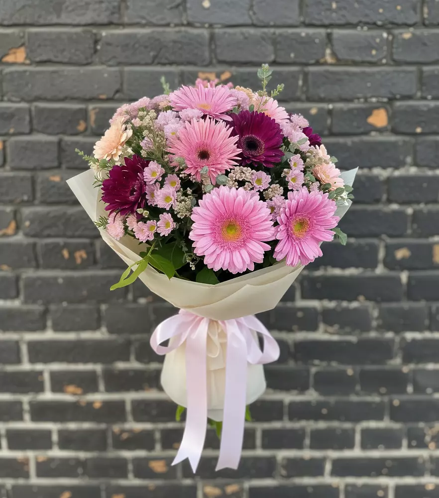 Букет цветов из: Герберы и Хризантемы в Сосенском