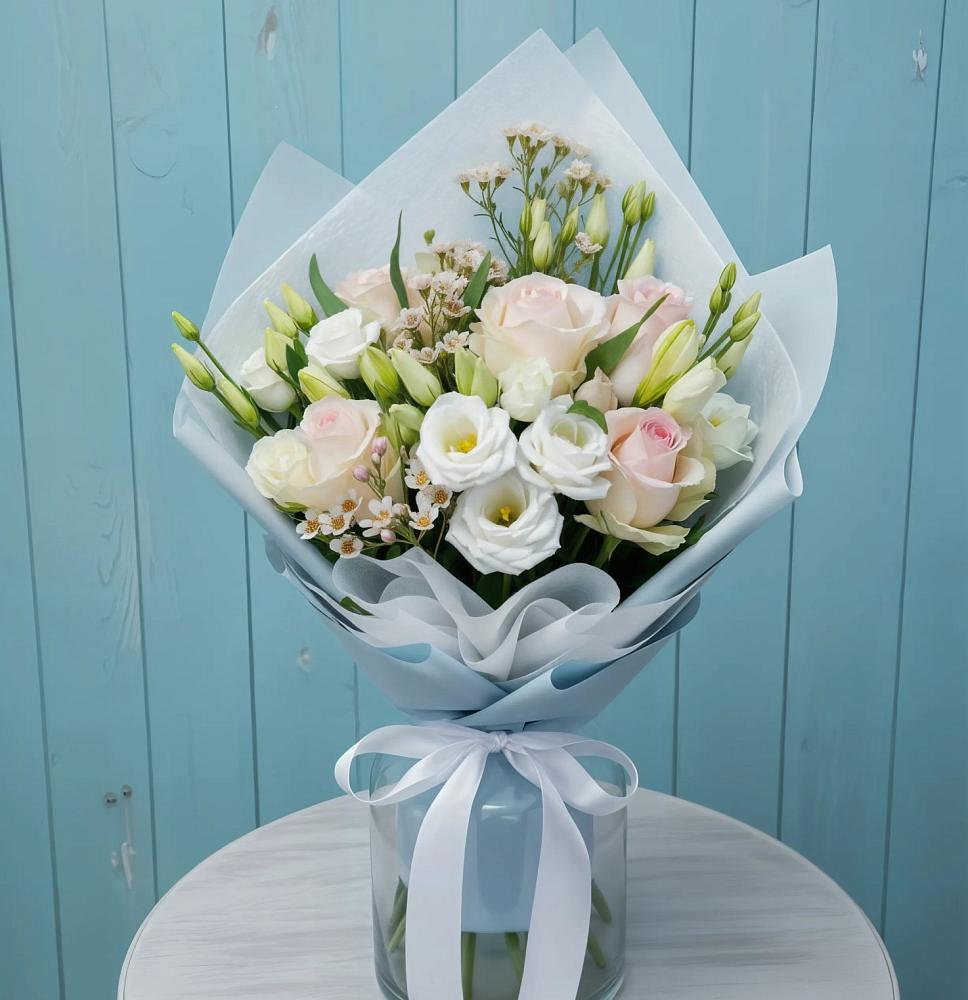 Букет цветов из: Розы и Лизиантусы в Сосенском