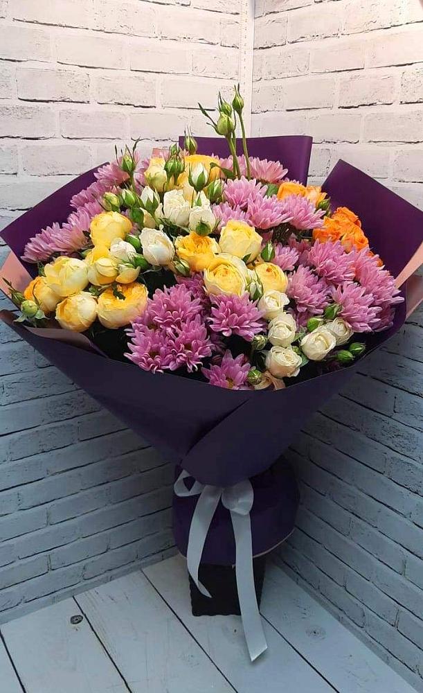 Букет цветов из: Хризантемы и Розы в Сосенском