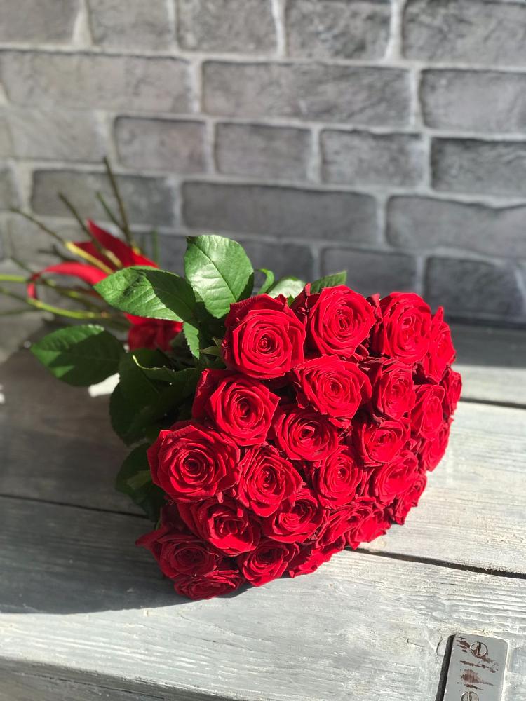 Букет Красные розы Фридом в Сосенском