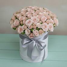 Цветочная композиция из Розы в шляпной коробке в Сосенском