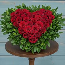 Цветочная композиция из Розы в виде сердца #REPLACE_PRED# Сосенском