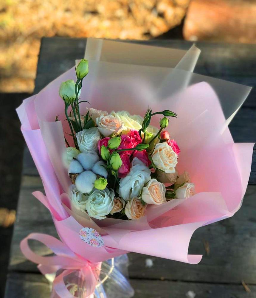 Букет цветов из: Розы и Лизиантусы в Сосенском