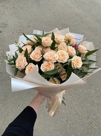 Букет Кремовые розы Латте в Сосенском