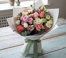 Букет цветов из:  Розы, Лизиантусы и Гвоздики #REPLACE_PRED# Сосенском