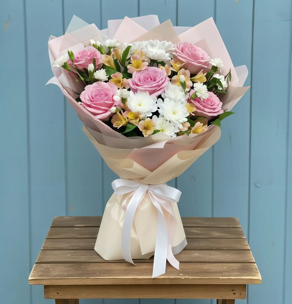 Букет цветов из: Гвоздики, Орхидеи и Розы в Сосенском