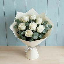 Букет Белые розы в Эвкалипте в Сосенском