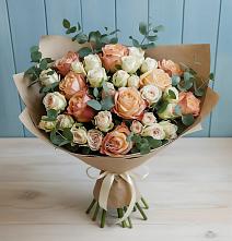Букет цветов из:  Альстромерии и Розы в Сосенском