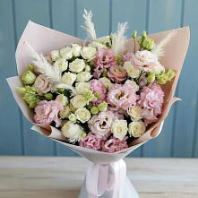 Букет цветов из:  Альстромерии и Розы в Сосенском