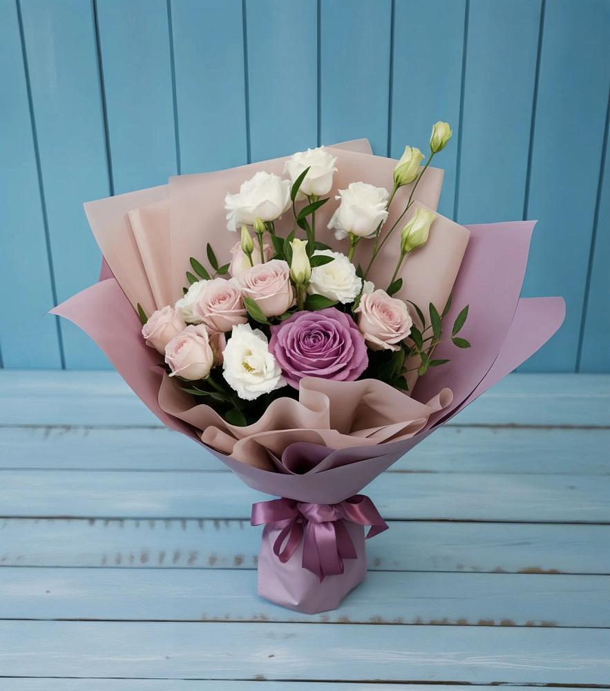 Букет цветов из: Розы и Лизиантусы в Сосенском