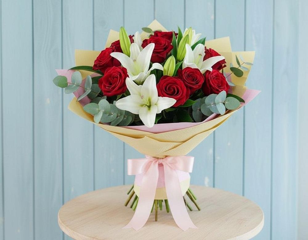 Букет цветов из: Лилии и Розы в Сосенском